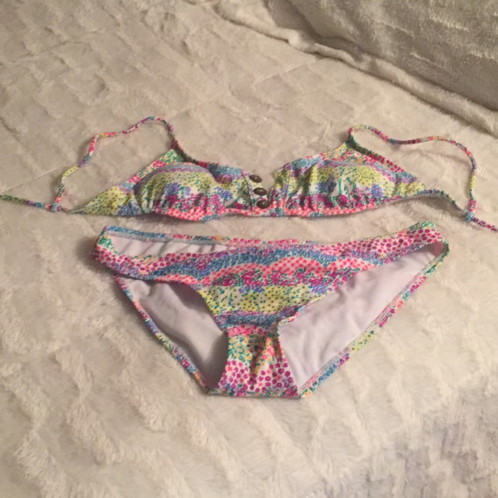 Never Worn O’Neill Bikini Junior Sz M